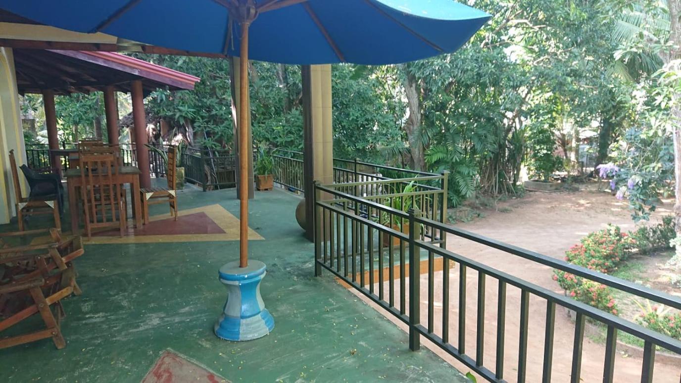 Leopard City Hostel Yala Тіссамахарама Екстер'єр фото