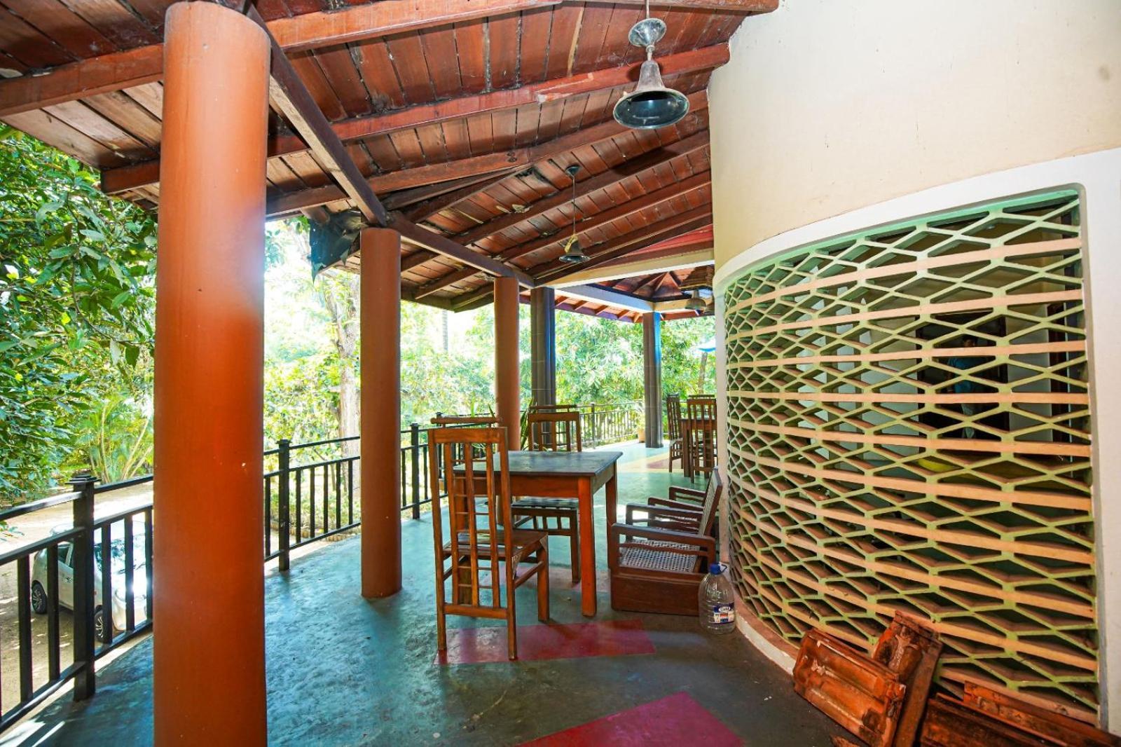 Leopard City Hostel Yala Тіссамахарама Екстер'єр фото